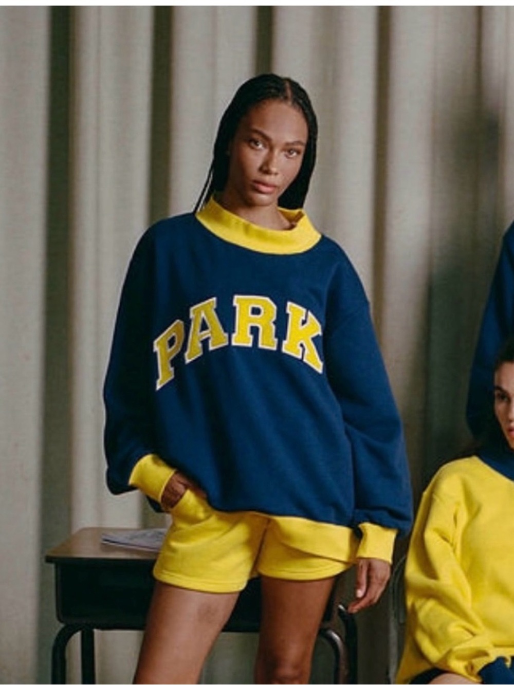 PARKE mockneck- Navy & Yellow